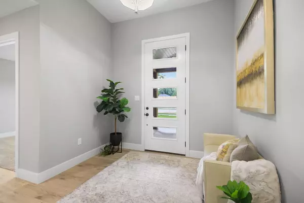 Columbia, MO 65201,60 N Luna LN