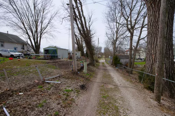 Moberly, MO 65270,841 W Coates ST