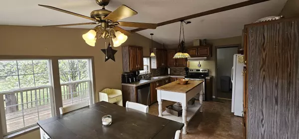 Auxvasse, MO 65231,1099 Blue ridge RD