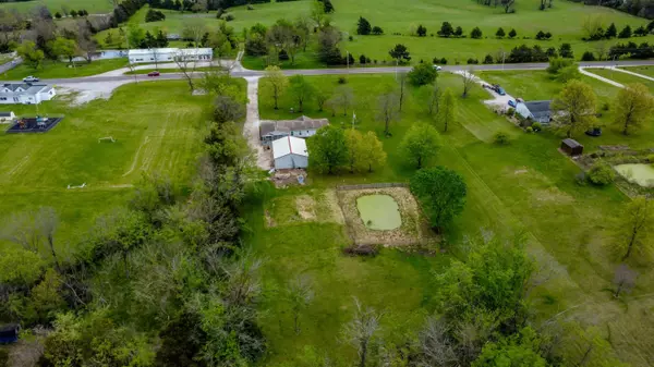 Columbia, MO 65202,11125 N Vv