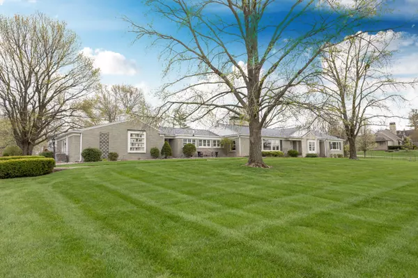 30 Holman RD, Moberly, MO 65270