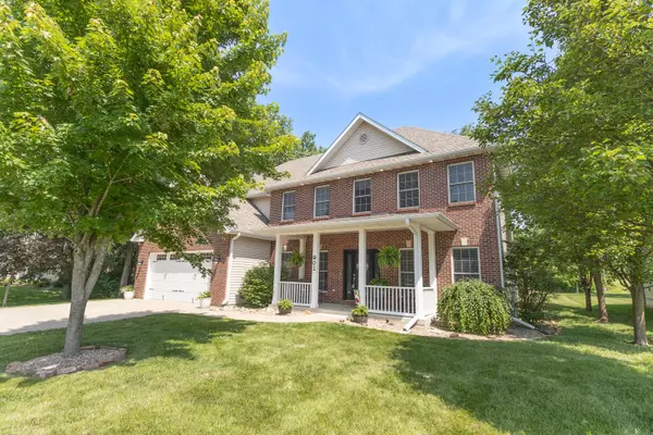 Moberly, MO 65270,901 Fox run