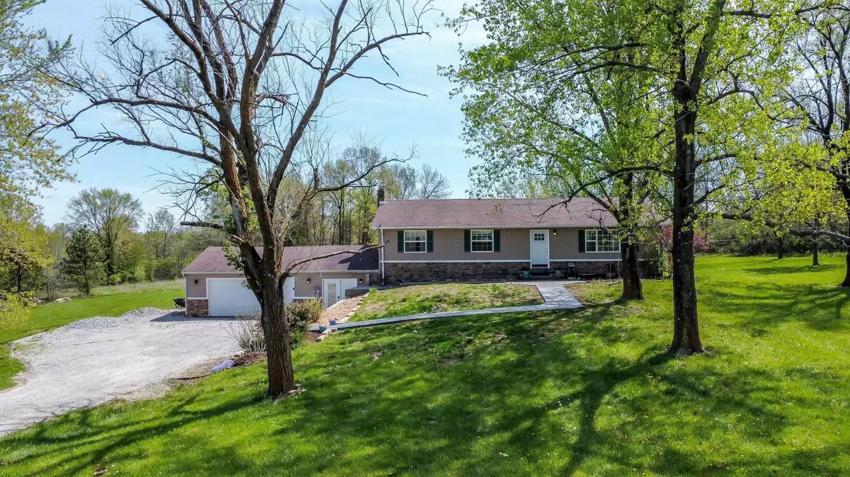 Hallsville, MO 65255,6404 E Spiva