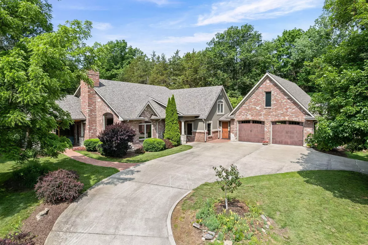 Columbia, MO 65203,7114 W River oaks RD