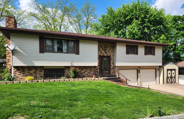 805 Sycamore ST, Boonville, MO 65233