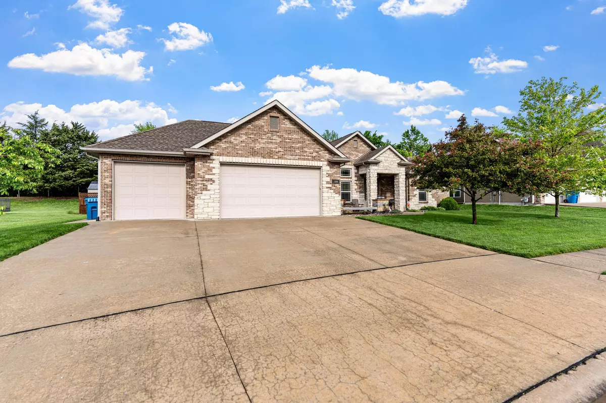 Ashland, MO 65010,309 Redtail DR