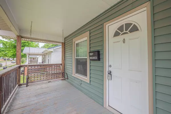 Moberly, MO 65270,828 Cleveland AVE