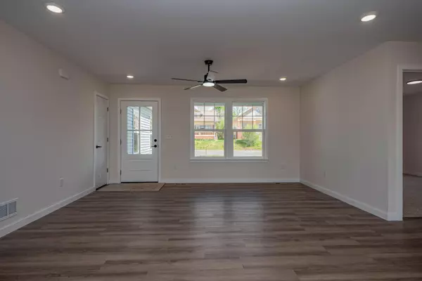 Moberly, MO 65270,1122 Concannon ST