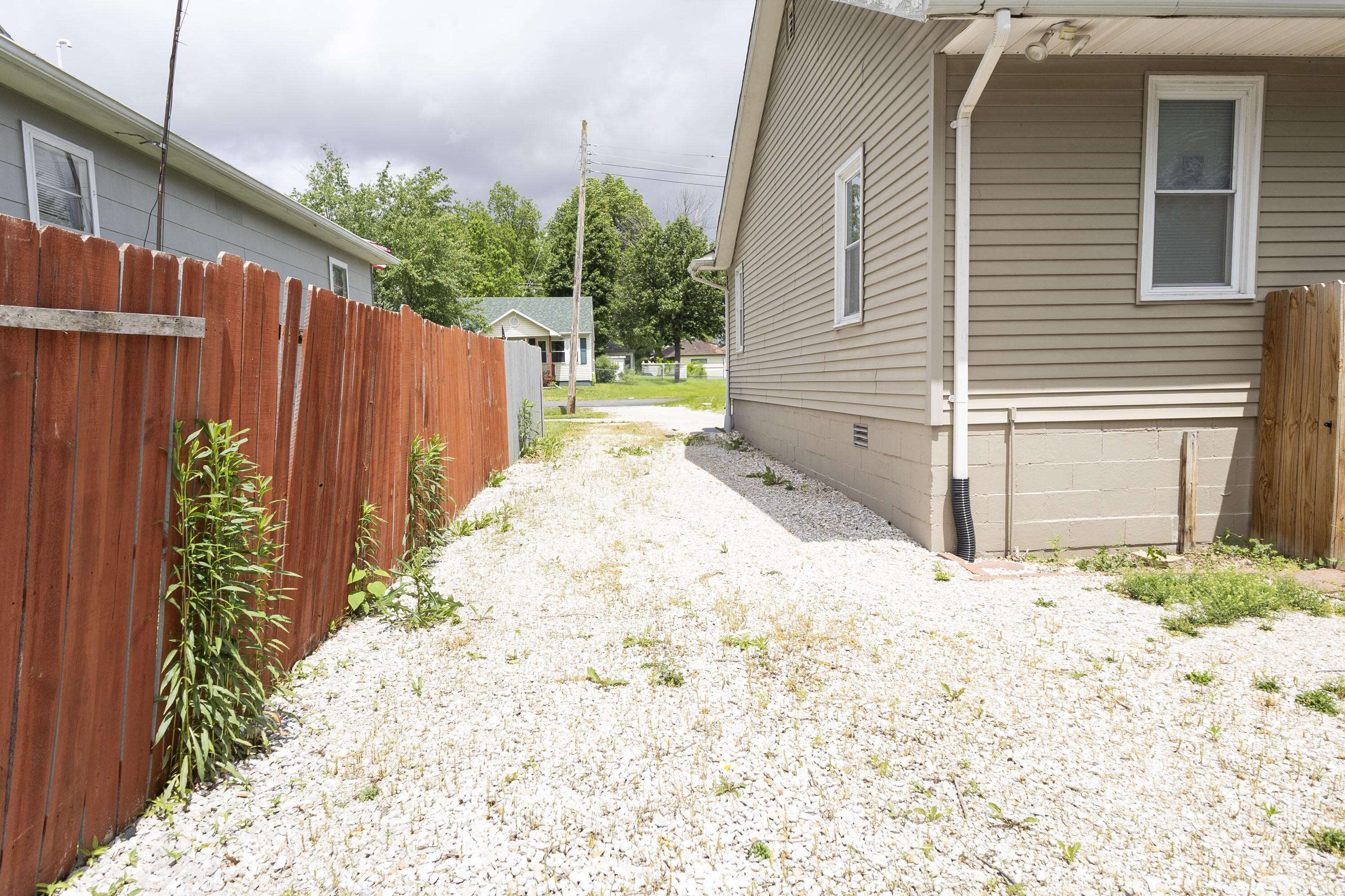 Moberly, MO 65270,526 Fulton AVE