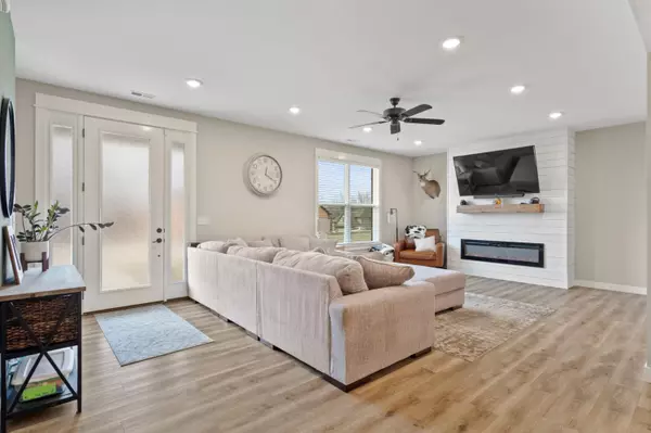 Boonville, MO 65233,1704 Legends west AVE