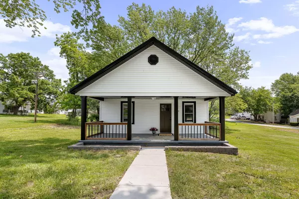 5209 Hatler ST, Russellville, MO 65074