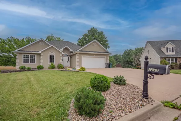 Moberly, MO 65270,1215 Quail haven DR