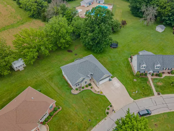 Moberly, MO 65270,1215 Quail haven DR