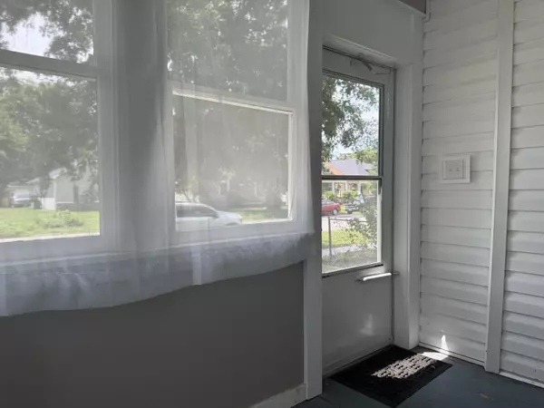 Moberly, MO 65270,514 S Clark ST