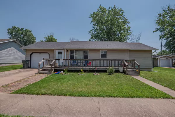 624 Mckinley AVE, Moberly, MO 65270