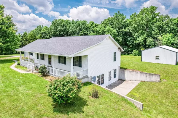 4183 County road 216, Fulton, MO 65251