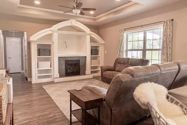 Holts Summit, MO 65043,3045 State rd aa