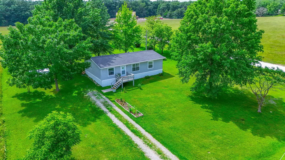 Hallsville, MO 65255,7459 E Mt zion church RD