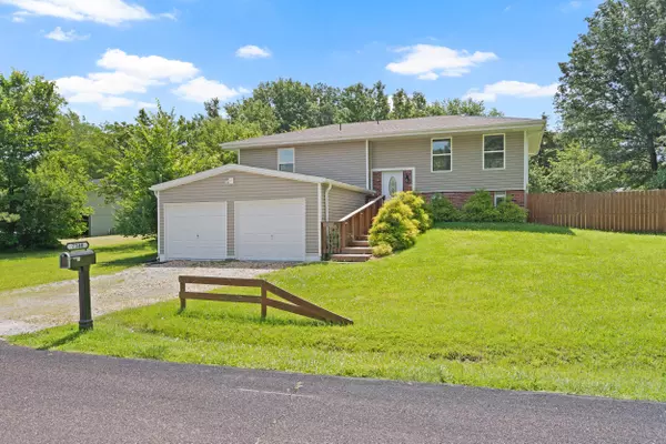 7340 E Southern DR, Columbia, MO 65201