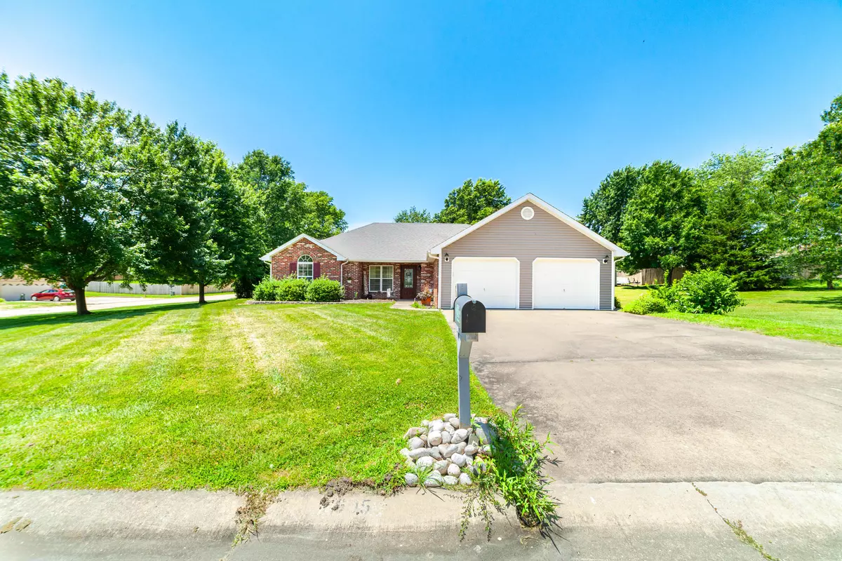 Ashland, MO 65010,605 Teakwood CT