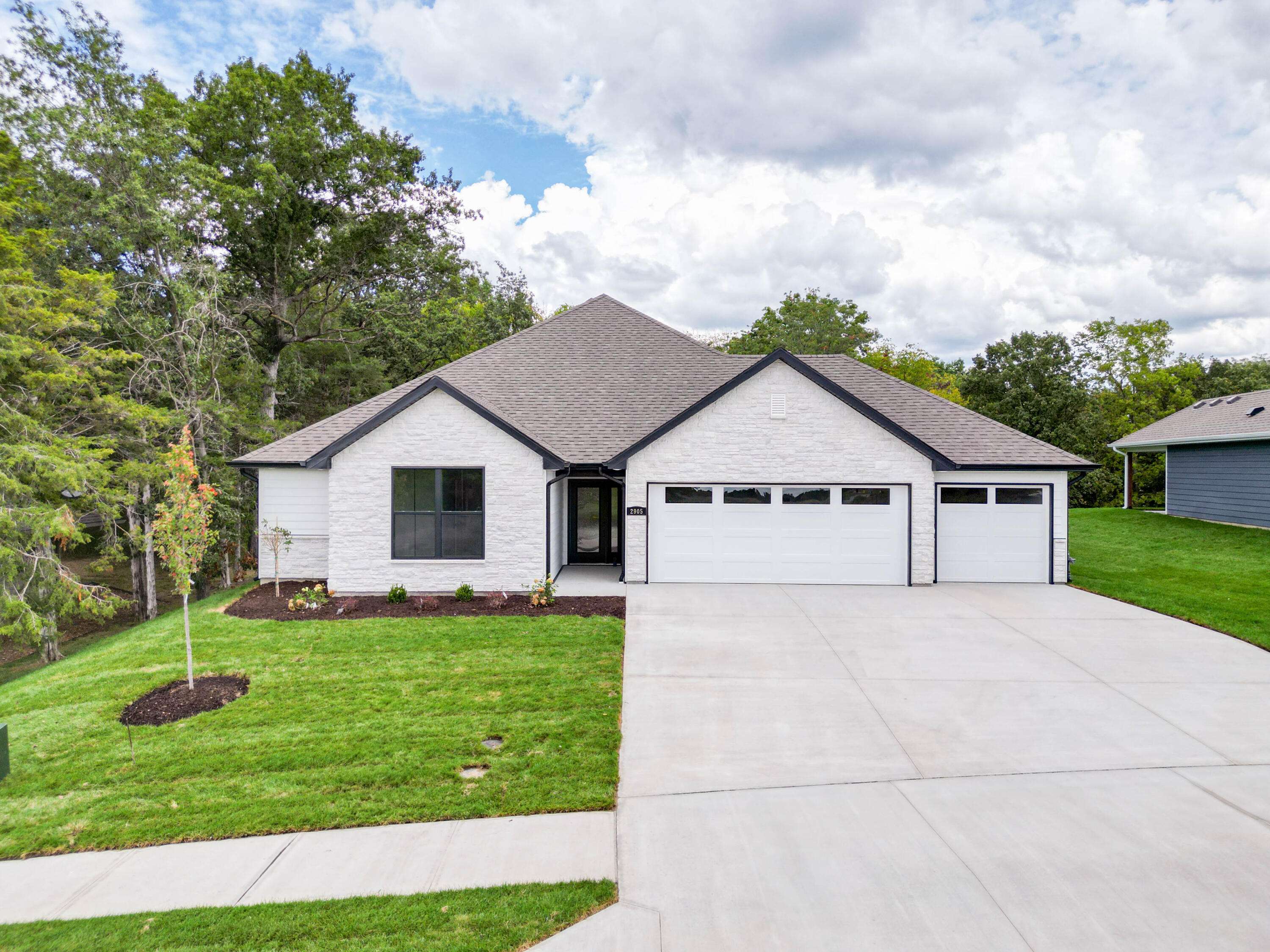 2905 Cromford mill DR, Columbia, MO 65203