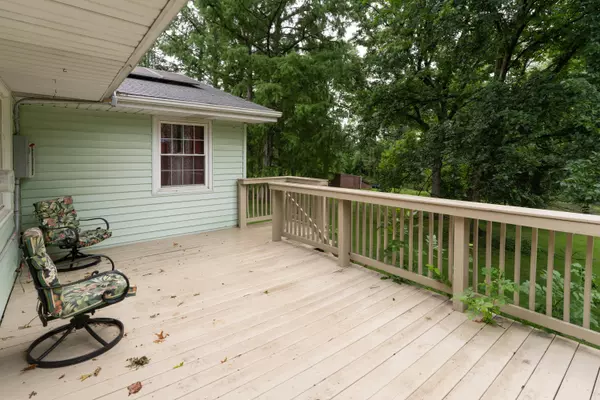 720 St charles ST, Moberly, MO 65270