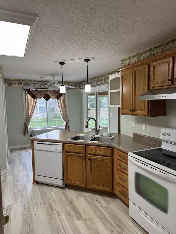Columbia, MO 65201,717 Campusview DR
