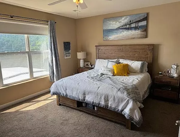 186 Sunset palm dr DR #2H, Camdenton, MO 65020