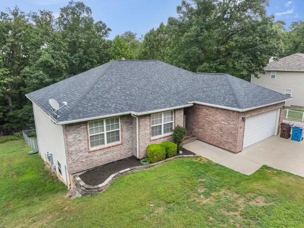207 Mayfair DR, Camdenton, MO 65020