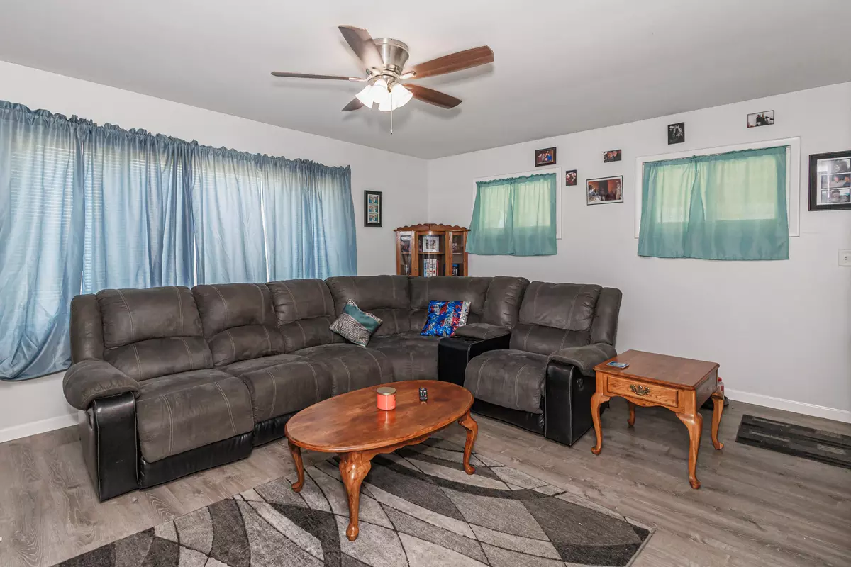 New Franklin, MO 65274,3899 Highway 5