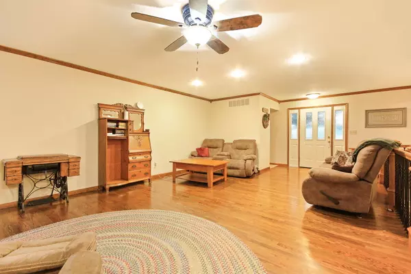 Jefferson City, MO 65109,2911 Sunny brook CT