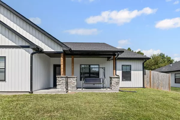 Sturgeon, MO 65284,202 N Fairgrounds RD