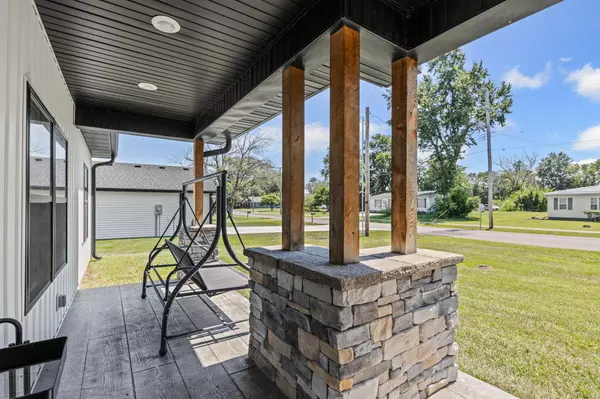 Sturgeon, MO 65284,202 N Fairgrounds RD