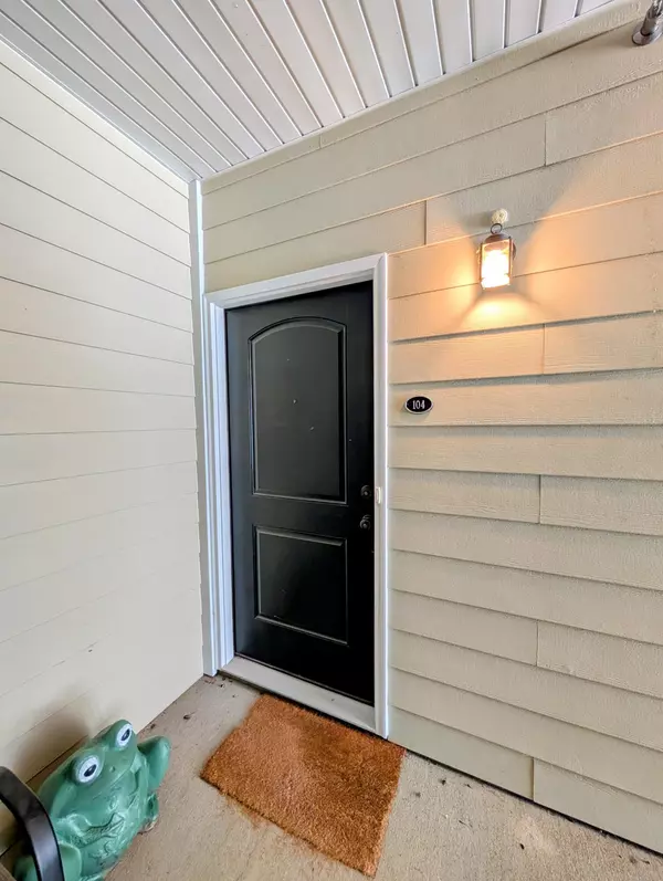 23 N Grace LN #104, Columbia, MO 65201