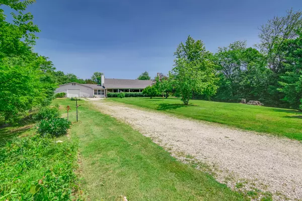 Hartsburg, MO 65039,3111 E West snowy hills LN