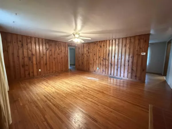 Columbia, MO 65202,2615 NW I 70 DR