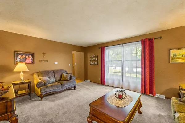 Jefferson City, MO 65109,1423 Satinwood DR