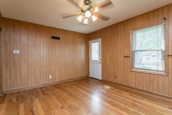 Columbia, MO 65203,1106 Jefferson ST