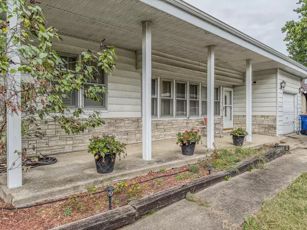 Holts Summit, MO 65043,1322 S Summit DR