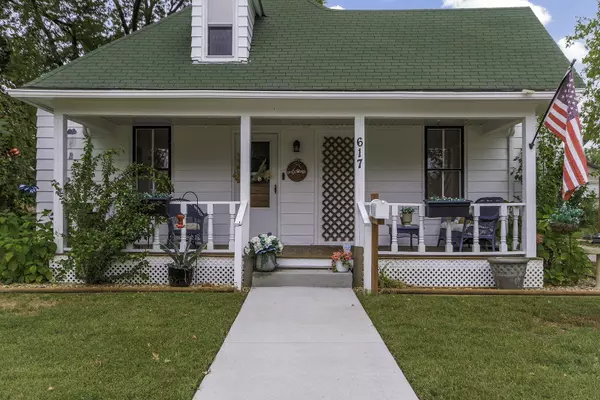 Centralia, MO 65240,617 E Head ST