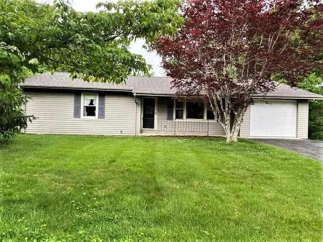Sparta, TN 38583,484 Upper Meadows Rd