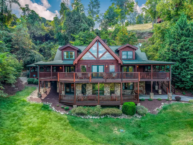 2414 Walnut Cove WAY, Sevierville, TN 37862