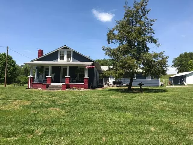 607 Tate Trotter Rd, Powell, TN 37849