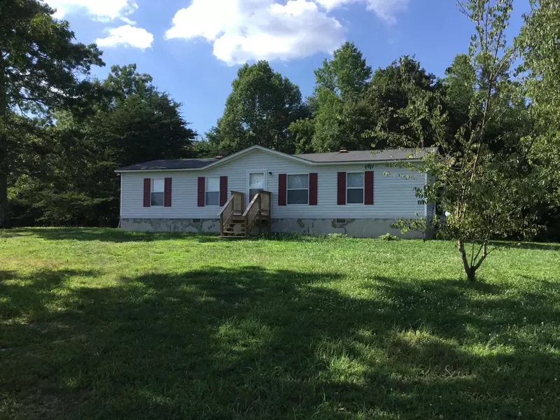 389 Clark LN, Pikeville, TN 37367