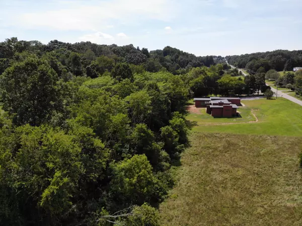 Loudon, TN 37774,5524 Maple Hill Rd