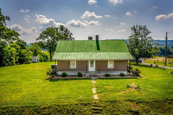 262 Walkers Church Rd, Bulls Gap, TN 37711