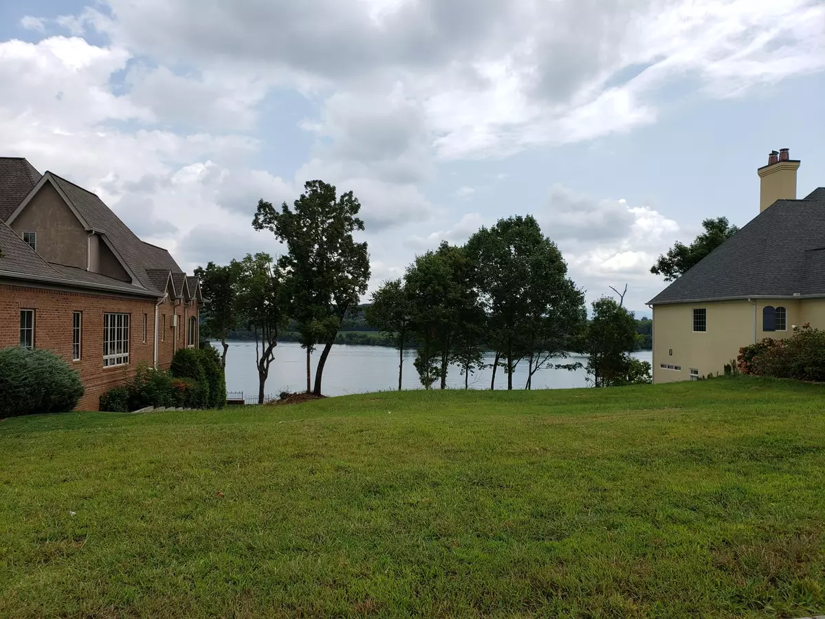 Vonore, TN 37885,137 Breakers DR