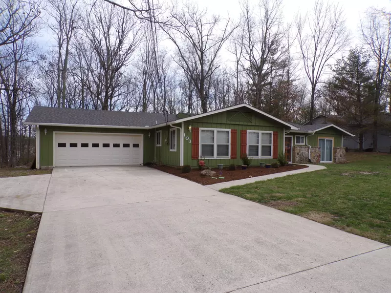 103 Eagle LN, Fairfield Glade, TN 38558