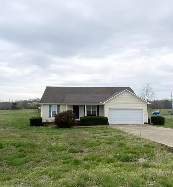 50 Slaughter Pen Rd,  Fayetteville,  TN 37334