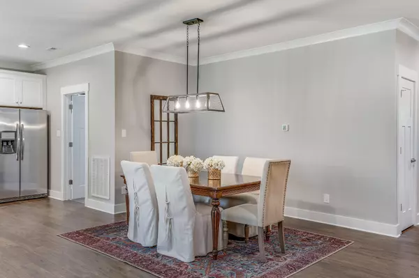 Loudon, TN 37774,152 Tsuhdatsi WAY